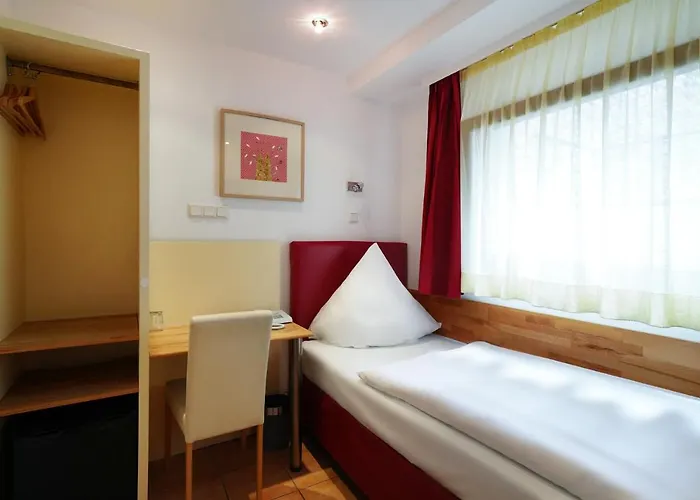 Hotel Im Kupferkessel 2*